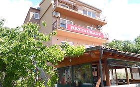 Apartments Adria
