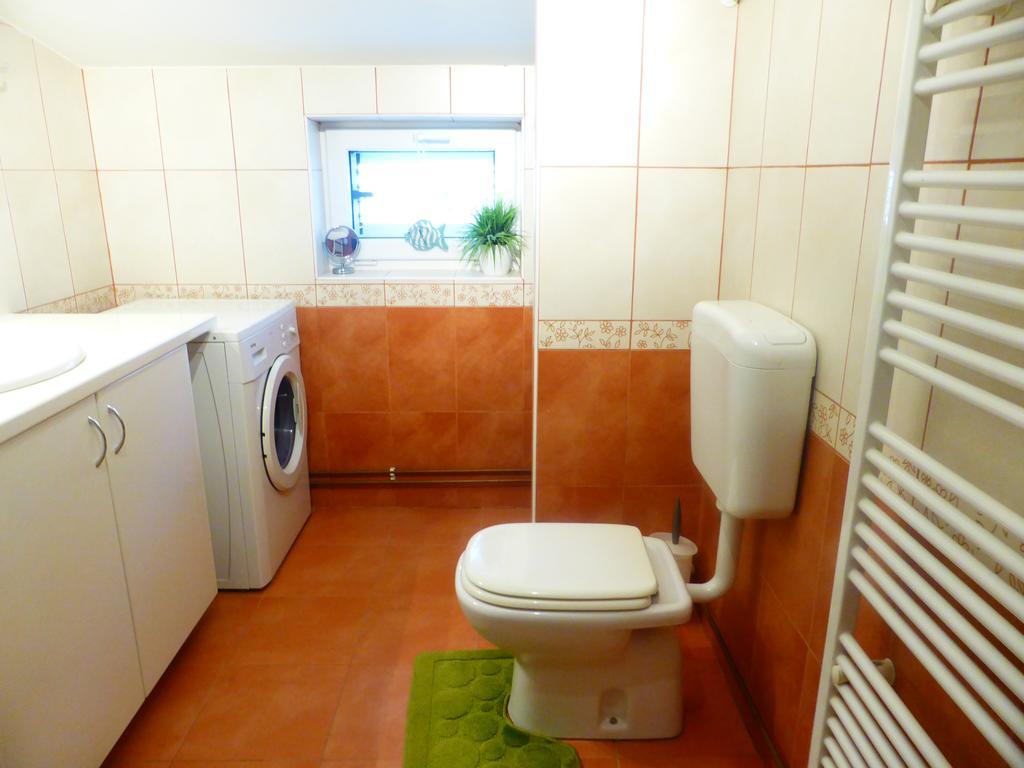 Apartments Adria Zengg Kültér fotó